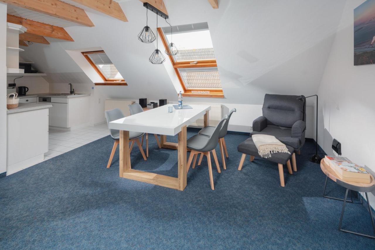 Ferienwohnung Schwalbennest 노르데메이 외부 사진